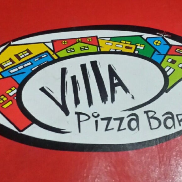 Photo taken at Villa Pizza Bar by Paulo S. on 8/3/2014