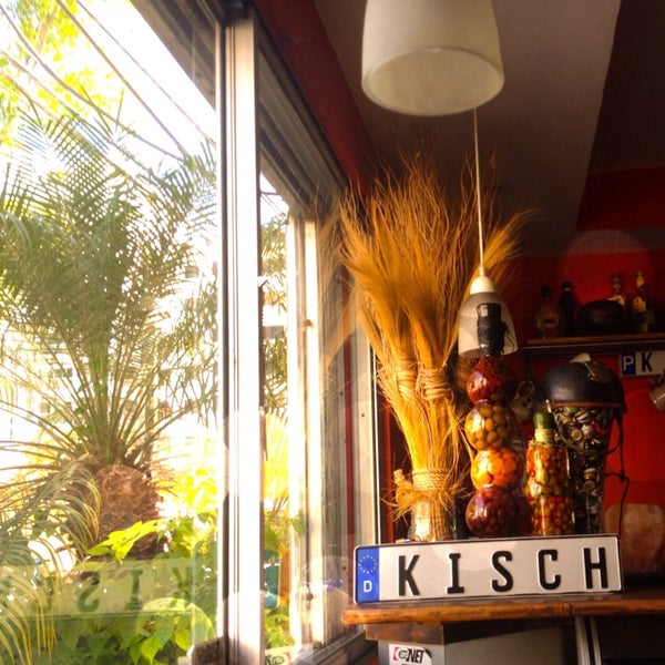 Foto diambil di Kisch Tropical Experience oleh Lily N. pada 10/19/2013