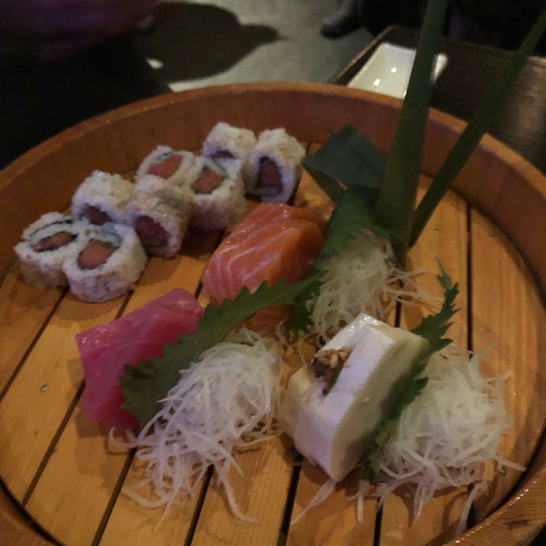 8/31/2019 tarihinde Scott C.ziyaretçi tarafından Bar Chi Sushi'de çekilen fotoğraf