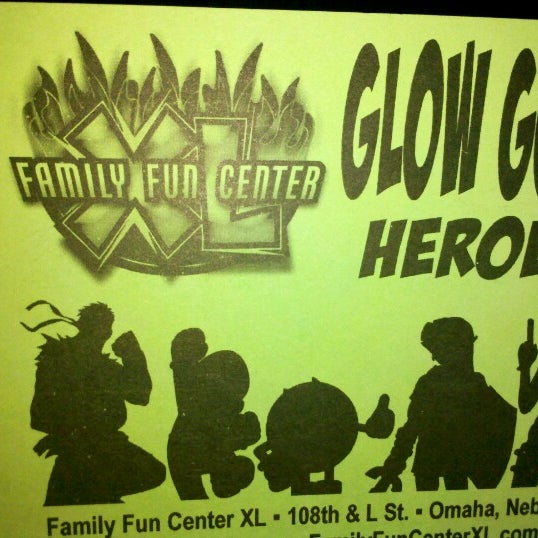 Foto tomada en Family Fun Center XL  por Dawn S. el 9/29/2012