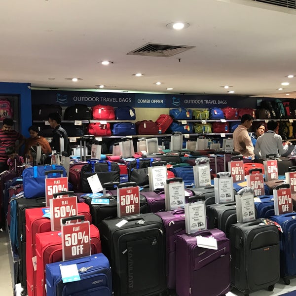 Travel bags best sale in big bazaar