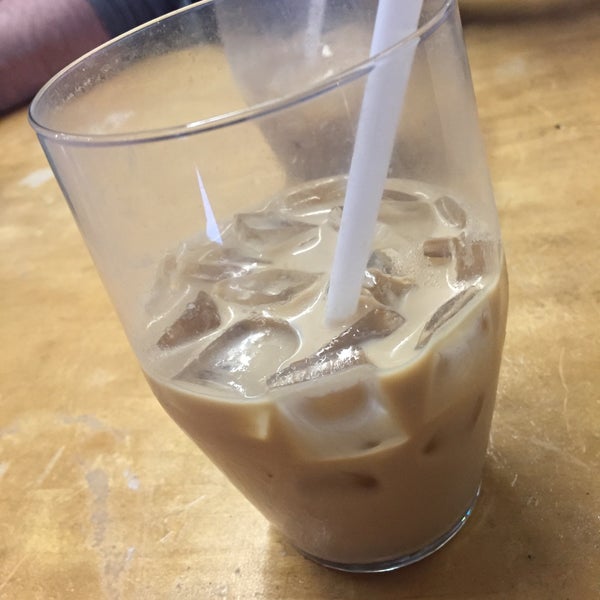 5/7/2016に{Social}KatがNot Just Coffeeで撮った写真