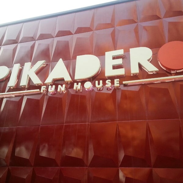 Photo taken at Pikadero Fun House by Eloá F. on 11/9/2013