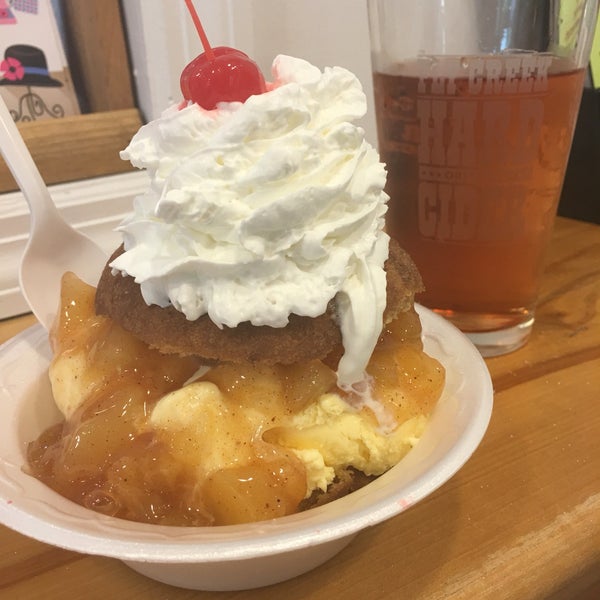 Photo prise au Fly Creek Cider Mill &amp; Orchard par Sean P. le6/18/2016