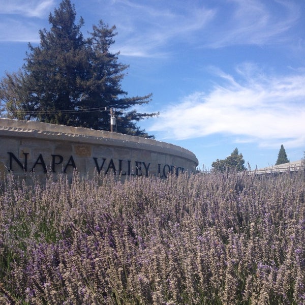 Снимок сделан в Napa Valley Lodge пользователем milk inque 7/19/2014