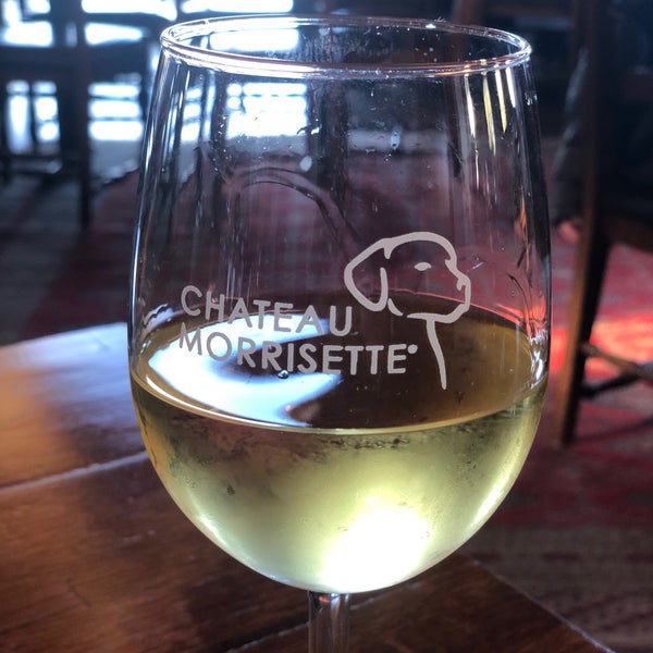 Снимок сделан в Chateau Morrisette Winery and Restaurant пользователем eva 12/26/2019