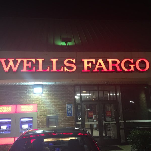 Wells Fargo Bank Bank in Leesburg