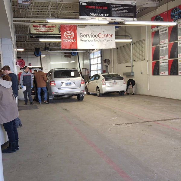 Herb Chambers Toyota of Auburn Auburn, MA