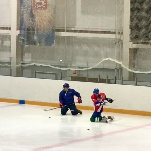 Ледовый дворец метеор. Ледовый дворец метеор. Хоккей метеор бутово. Ледовый дворец метеор. Ледовый дворец метеор.