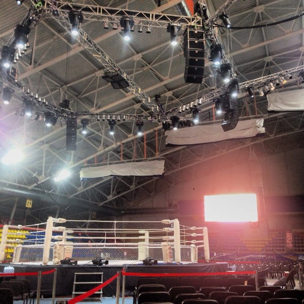 Спортивный комплекс энергия пермь. Энергетик Сургут спорткомплекс. Сок Энергетик Сургут. Спортивный комплекс Энергетик Сургут. Энергетик зал Сургут.