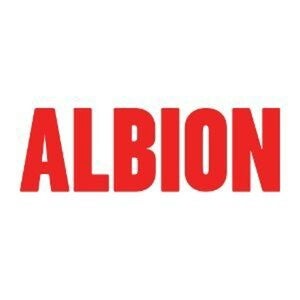 รูปภาพถ่ายที่ Albion โดย Emmanuel F. เมื่อ 10/3/2012