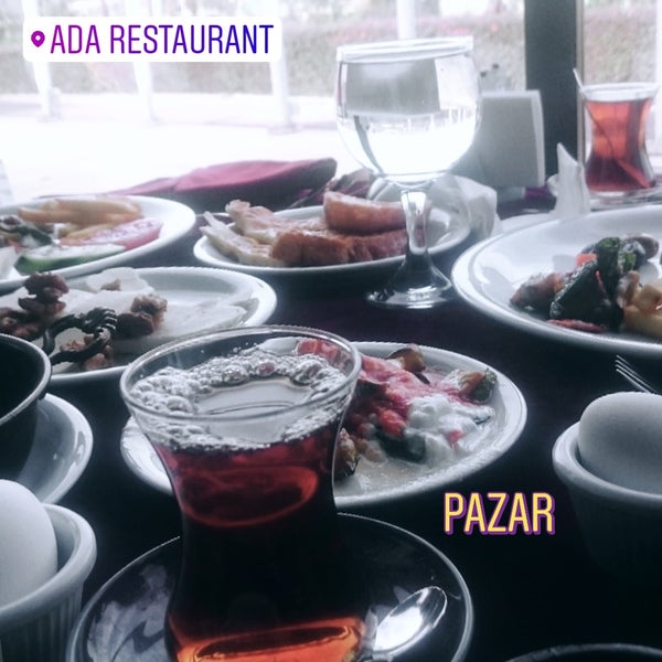 Снимок сделан в Ada Cafe &amp; Restaurant пользователем Hande Ö. 2/3/2019