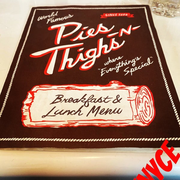 Foto tirada no(a) Pies &#39;n&#39; Thighs por JNYCE em 10/9/2019