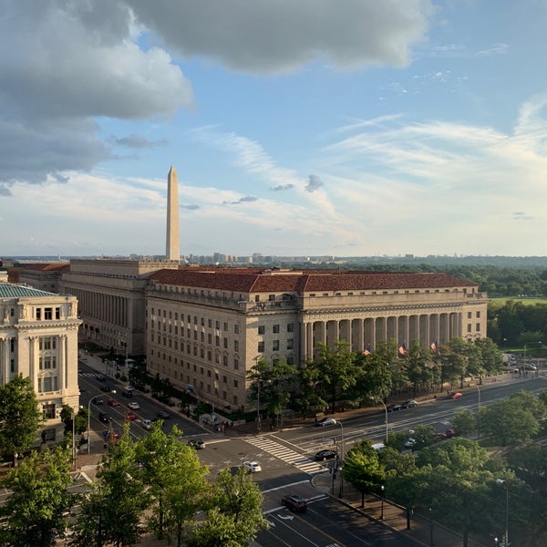 Foto tirada no(a) JW Marriott Washington, DC por Viet D. em 8/4/2019