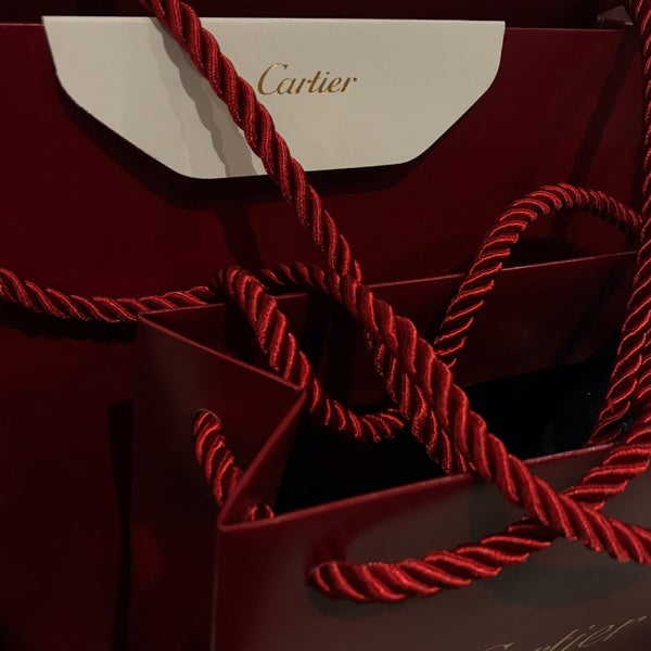 Cartier salhiya complex - Jewelry Store 