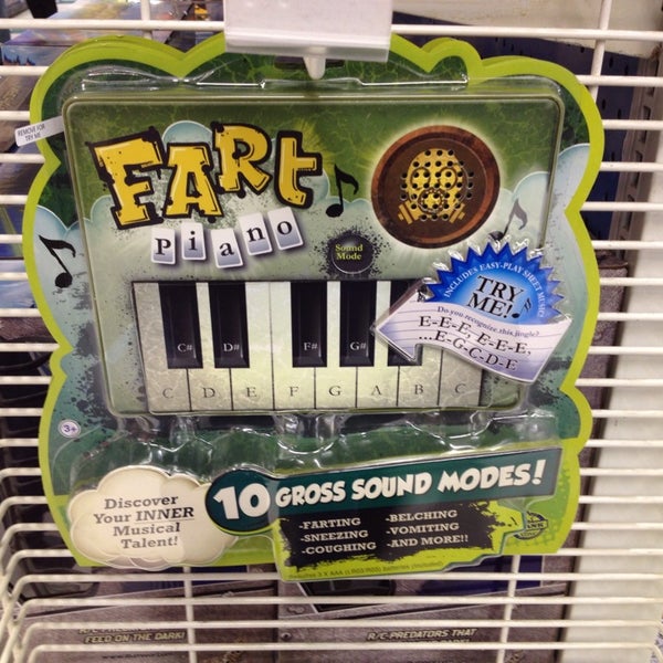 Photo taken at Toys"R"Us by Christina L. on 12/19/2013