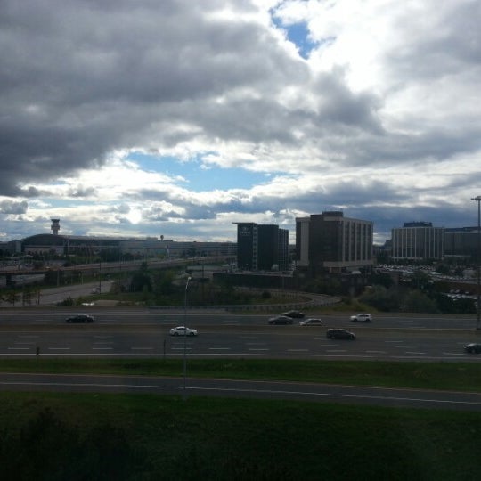 Photos at Holiday Inn Toronto International Airport - 970 Dixon Road ...