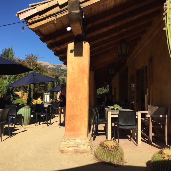 Photos At Georis Winery Tasting Room 12 Tips