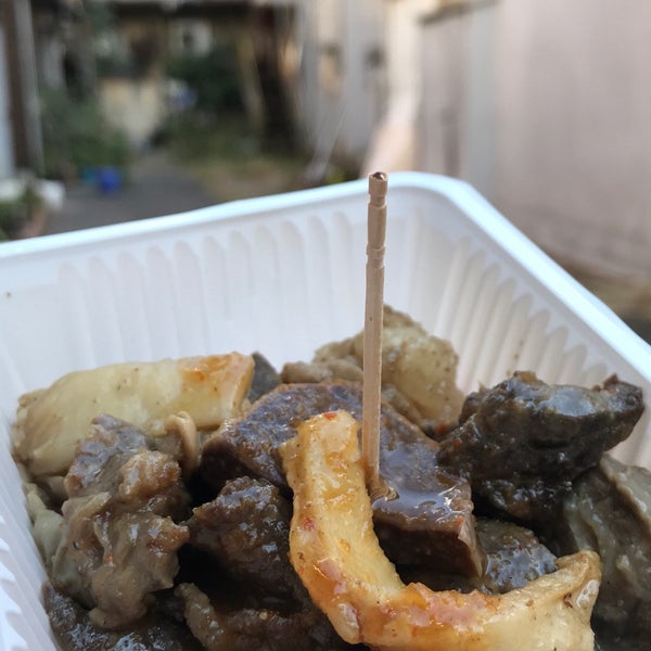 国産牛ホルモン専門店かごもと