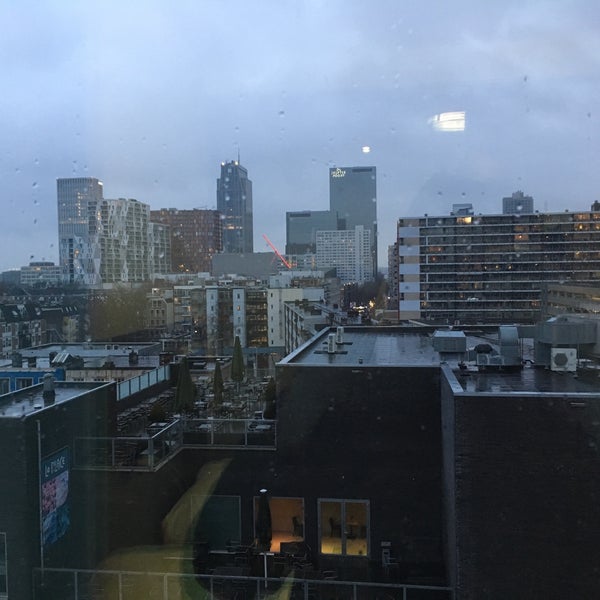 Photo taken at easyHotel Rotterdam City Centre by Louise M. on 2/4/2017