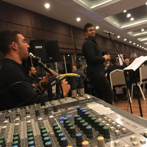 Foto scattata a Royal Bilgiç Hotel da &#39;Kaya B. il 2/27/2018