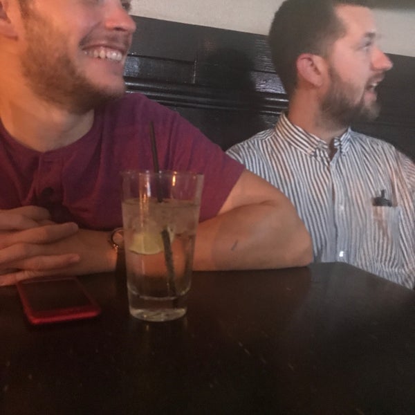 Foto diambil di Smiths Restaurant &amp; Bar oleh Ryan A. pada 7/29/2018