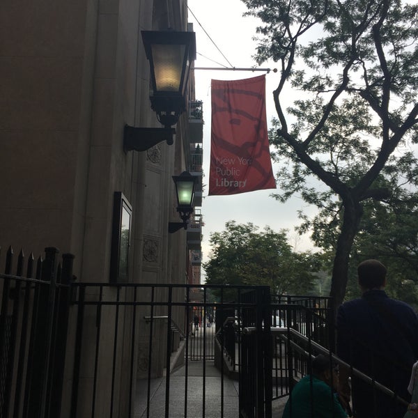 New York Public Library - Harlem Library - Central Harlem - 9 W 124th St
