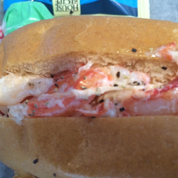 1/5/2015にSwanky M.がMaine-ly Sandwichesで撮った写真