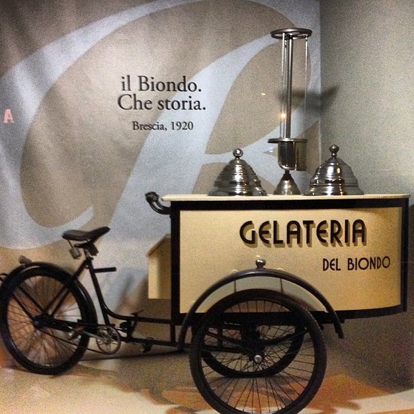 Photo taken at Gelateria Del Biondo by Alessandro G. on 1/13/2013