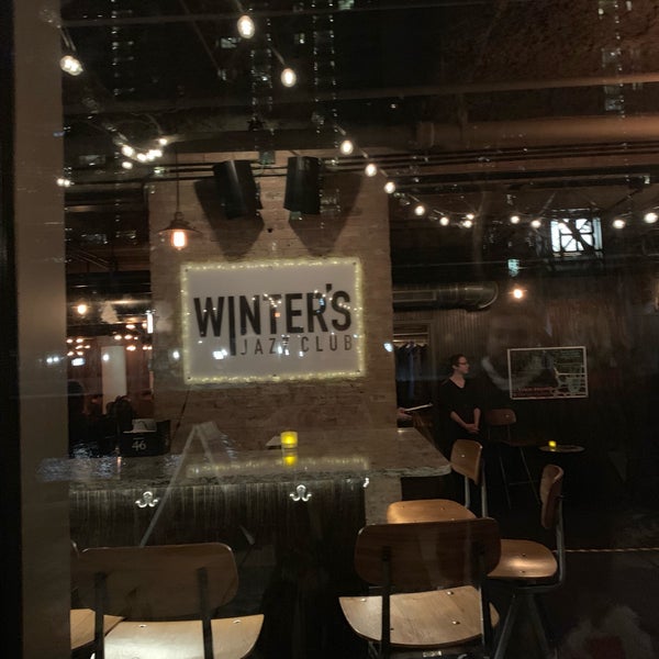 2/23/2019 tarihinde Annie K.ziyaretçi tarafından Winter&#39;s Jazz Club'de çekilen fotoğraf