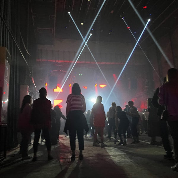 ситион холл шмитовский проезд 32-а. монаклаб москва. сектор 26 батуми клуб. 44. филармония тбилиси меликашвили.