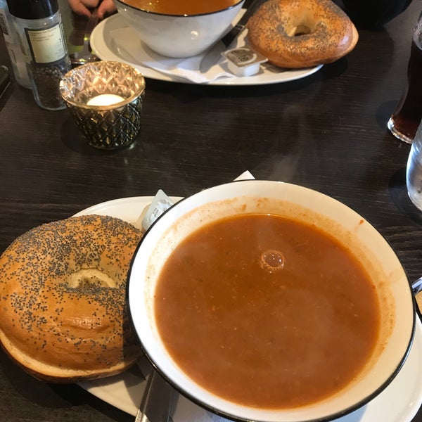 Photo taken at Nosh by Lize F. on 2/11/2019