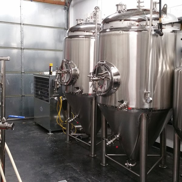 Das Foto wurde bei Crucible Brewing von Crucible Brewing am 10/3/2015 aufgenommen