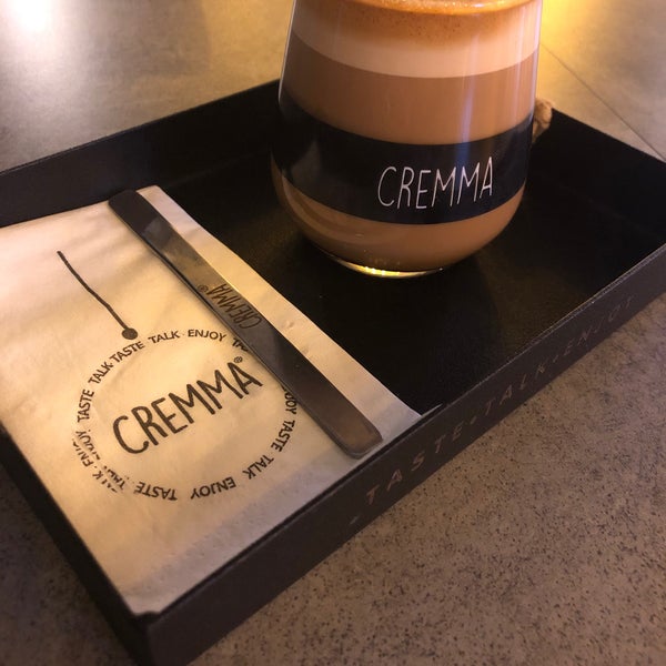Photo taken at Cremma Breakfast, Cafe, Patisserie by Serhat on 9/25/2019