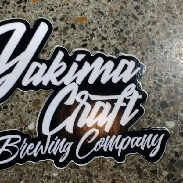 Снимок сделан в Yakima Craft Brewing Company пользователем Carolyn Y. 9/3/2018