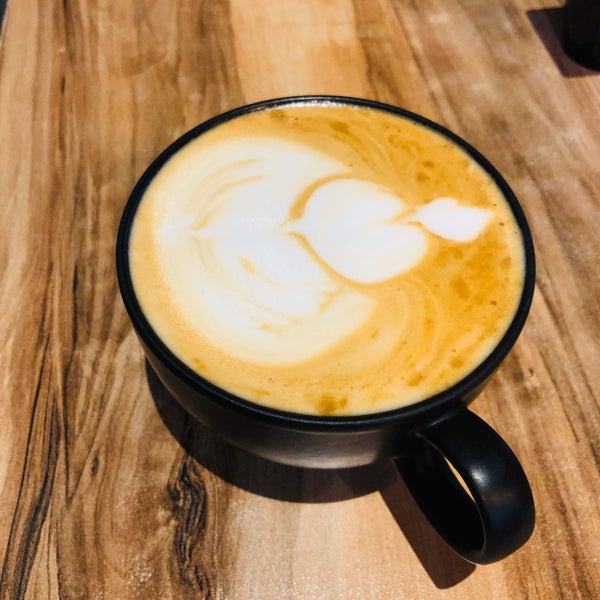 Foto tirada no(a) Pheru Coffee and Tea Shop por 👤Snn Krky em 12/22/2019