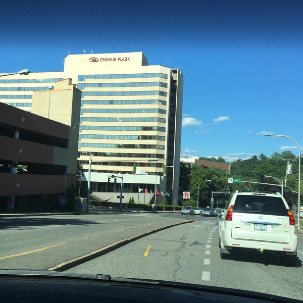 Photo taken at Crowne Plaza White Plains-Downtown by Monica F. on 7/26/2016