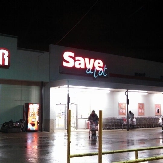 SaveALot Grocery Store in Wellsville