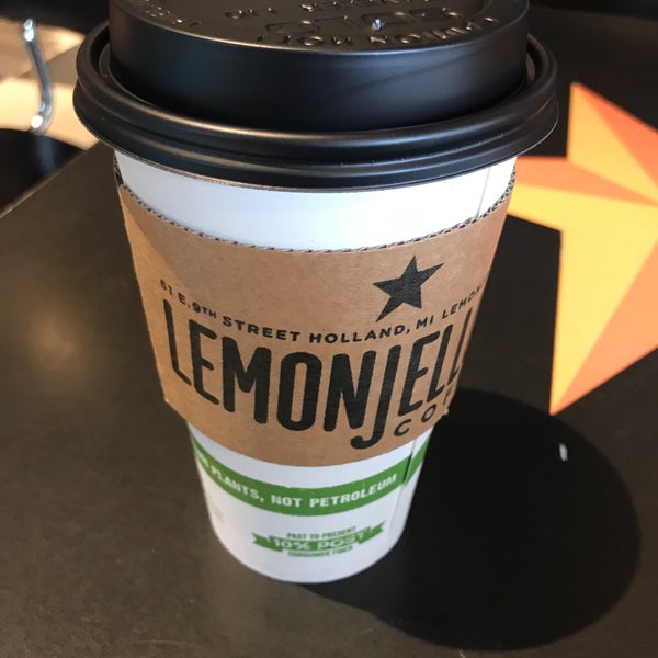 Foto diambil di Lemonjello&#39;s Coffee oleh Peter S. pada 7/21/2018