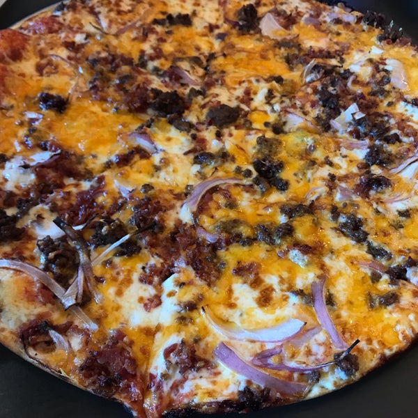 2/10/2019 tarihinde HiyaNakaziyaretçi tarafından We Cook Pizza and Pasta'de çekilen fotoğraf