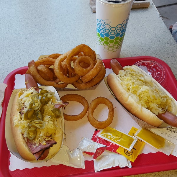 Photo taken at Pink&#39;s Hot Dogs by Lynette R. on 9/11/2016