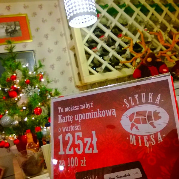 รูปภาพถ่ายที่ Restauracja Sztuka Mięsa โดย Paweł T. เมื่อ 12/17/2013