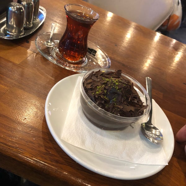 Photo taken at Cemali Cafe &amp; Bistro by Yasin Ö. on 3/7/2019