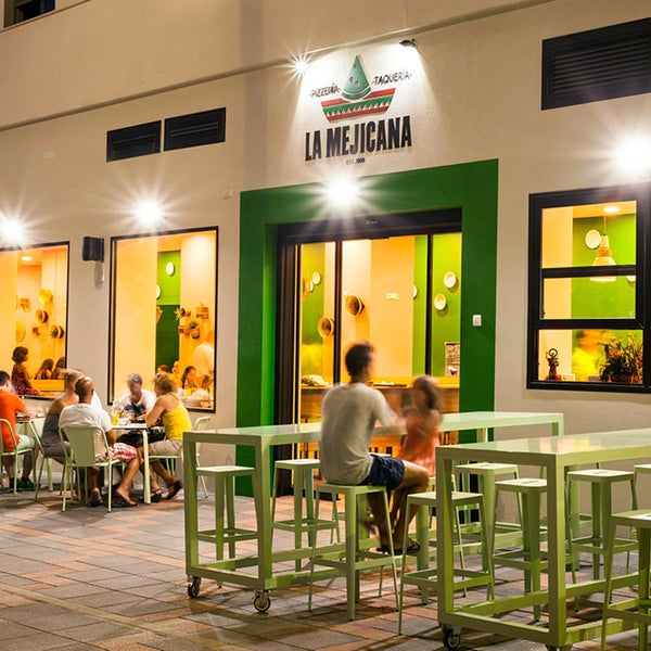 5/12/2022 tarihinde La Mejicana Pizzeria Taqueríaziyaretçi tarafından La Mejicana Pizzeria Taquería'de çekilen fotoğraf