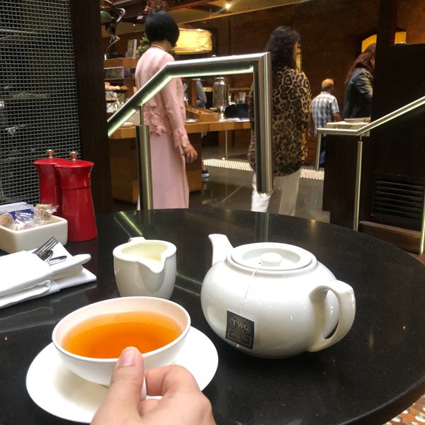 Photo taken at InterContinental Melbourne The Rialto by Zahra M. on 4/2/2018
