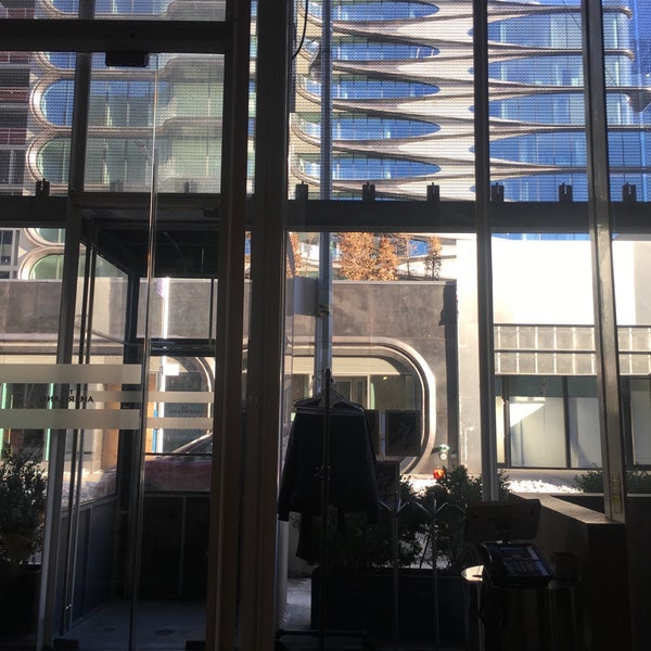 รูปภาพถ่ายที่ Hôtel Americano โดย Boot F. เมื่อ 1/10/2018