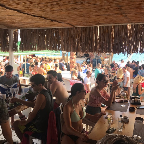 Photo taken at Seaside Beach Lounge by İlker A. on 6/27/2017