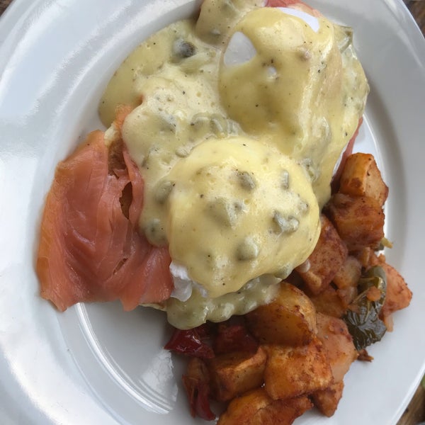The southern Benny with smoked salmon and home fries