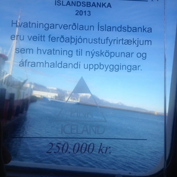รูปภาพถ่ายที่ Pink Iceland Office โดย Birna Hronn B. เมื่อ 5/18/2013