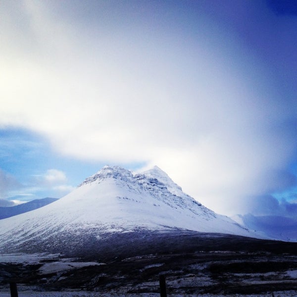 2/19/2014 tarihinde Birna Hronn B.ziyaretçi tarafından Pink Iceland Office'de çekilen fotoğraf